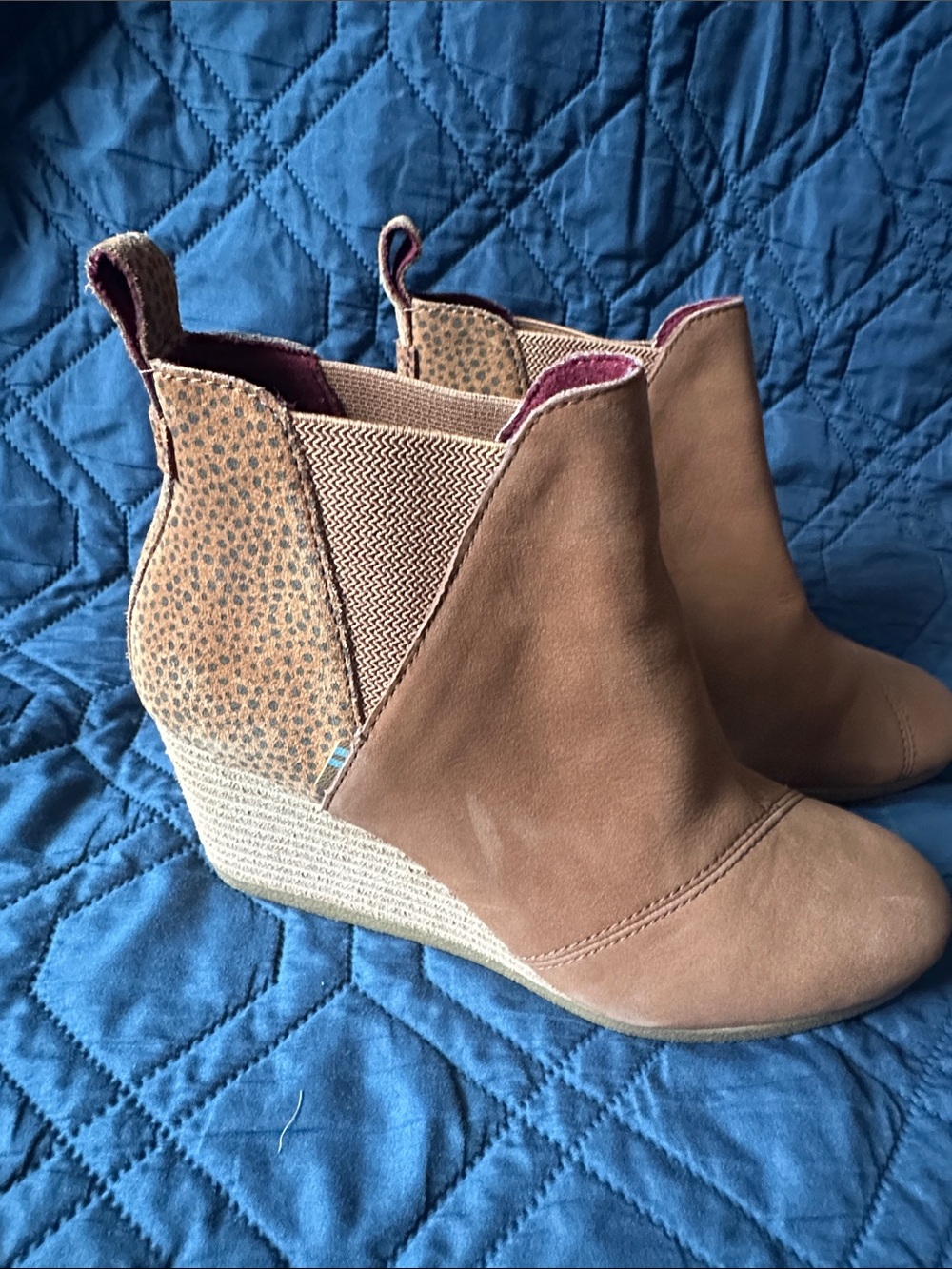 TOMS Tan Wedge Ankle Boots - Picture 2 of 4